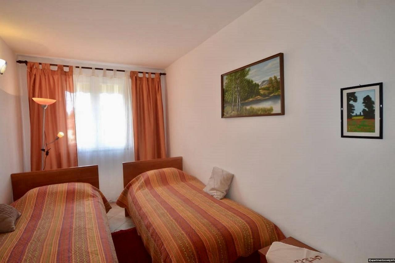 Apartment Dana Rovinj Exterior photo